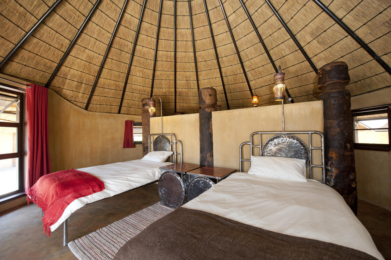 Ongula Village Homestead Lodge Omupumba Δωμάτιο φωτογραφία