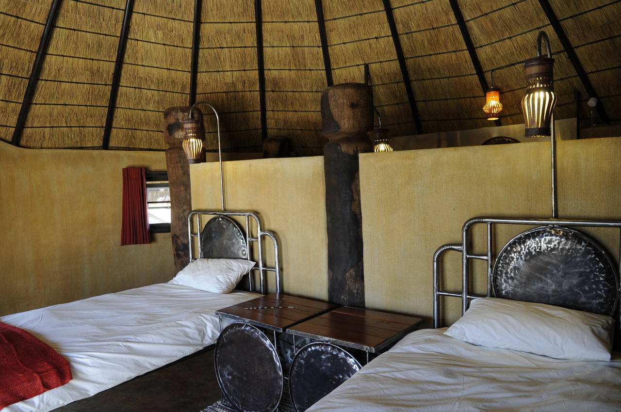 Ongula Village Homestead Lodge Omupumba Εξωτερικό φωτογραφία