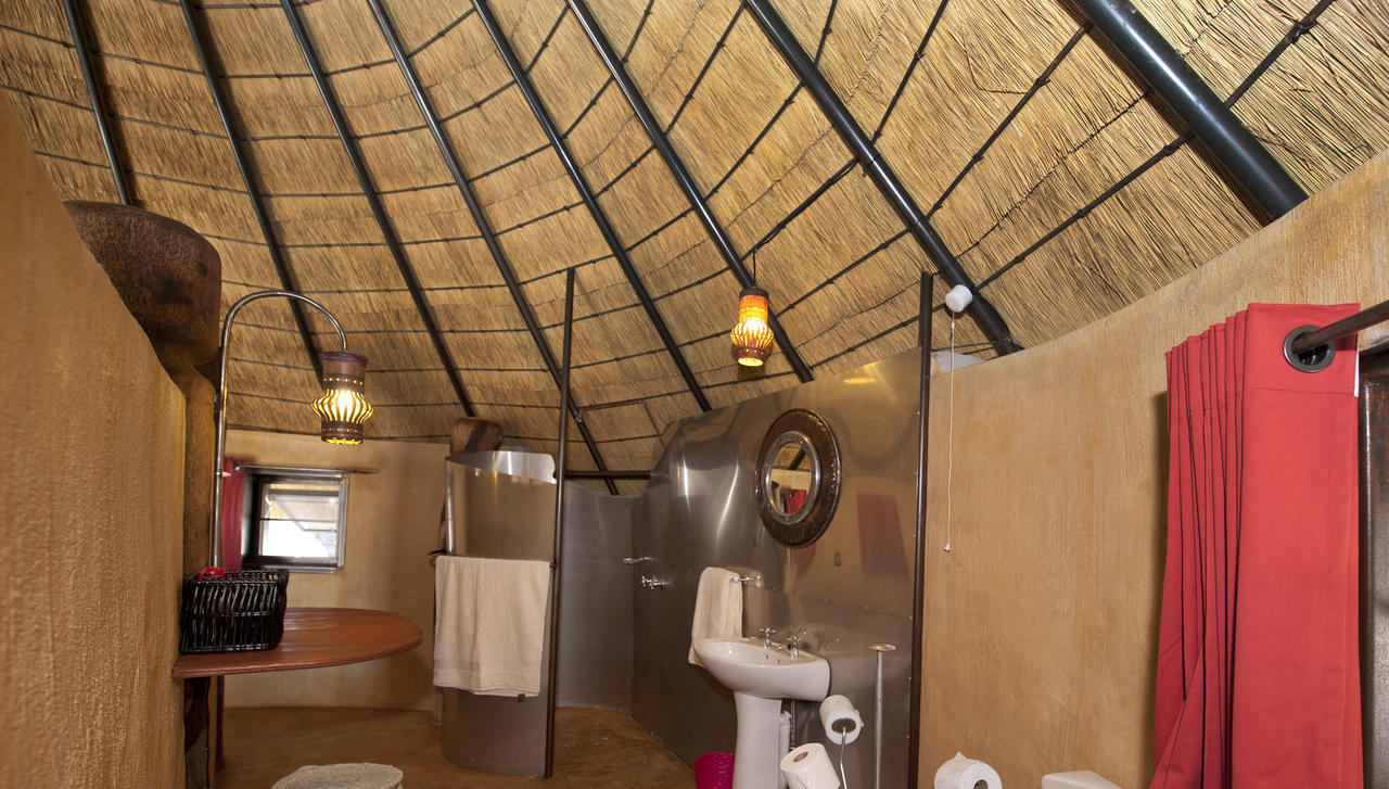 Ongula Village Homestead Lodge Omupumba Δωμάτιο φωτογραφία